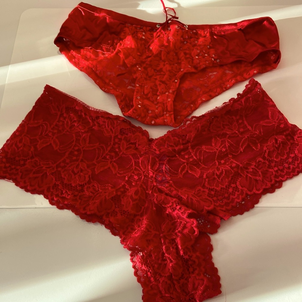 Set of two sexy panties M & L